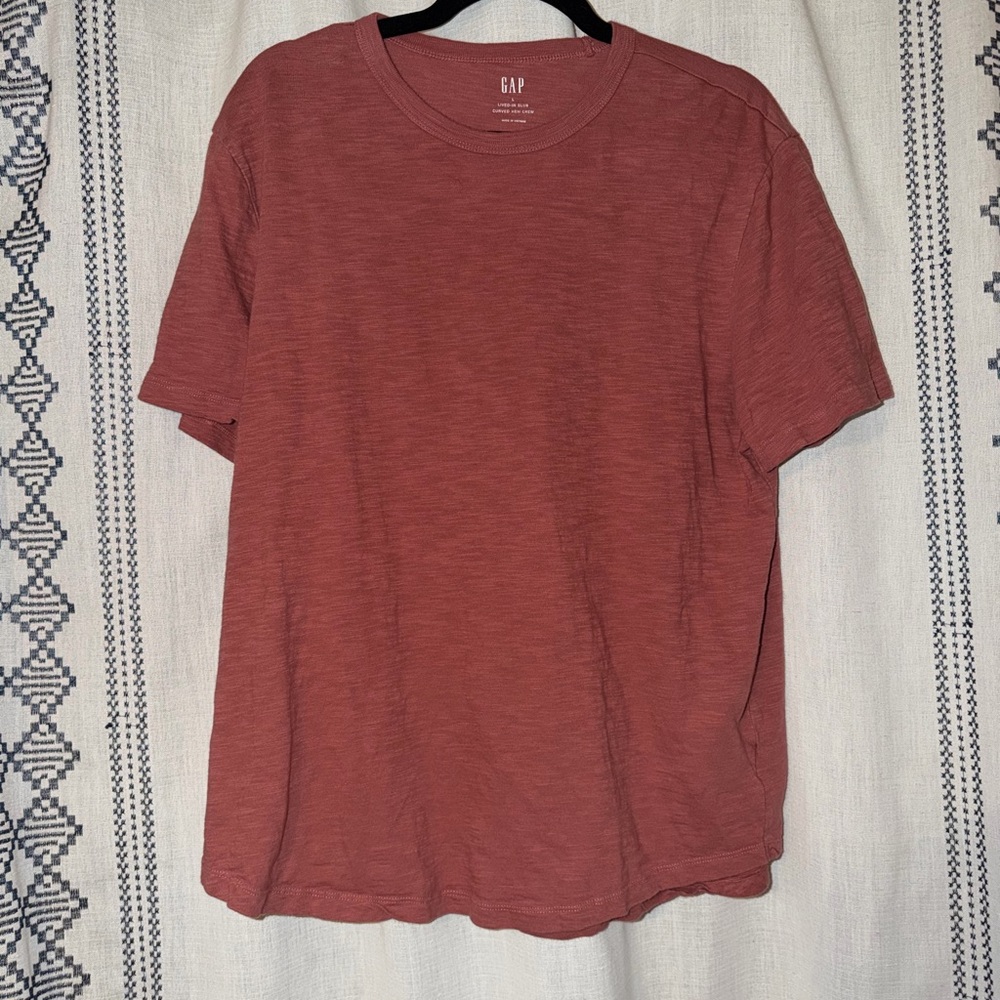 GAP Men's Short Sleeve Crewneck T-Shirt in Rust